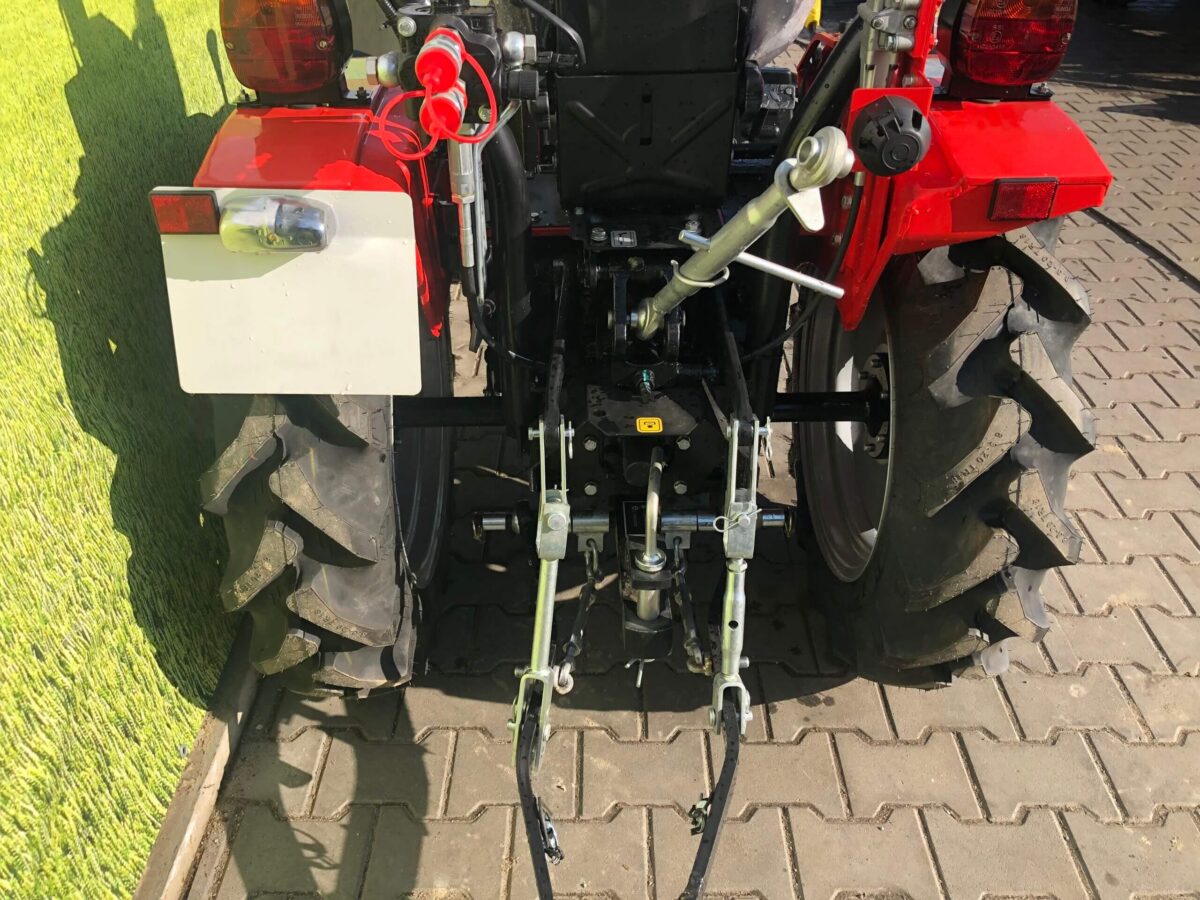 Mini traktor VST Fieldtrac 927