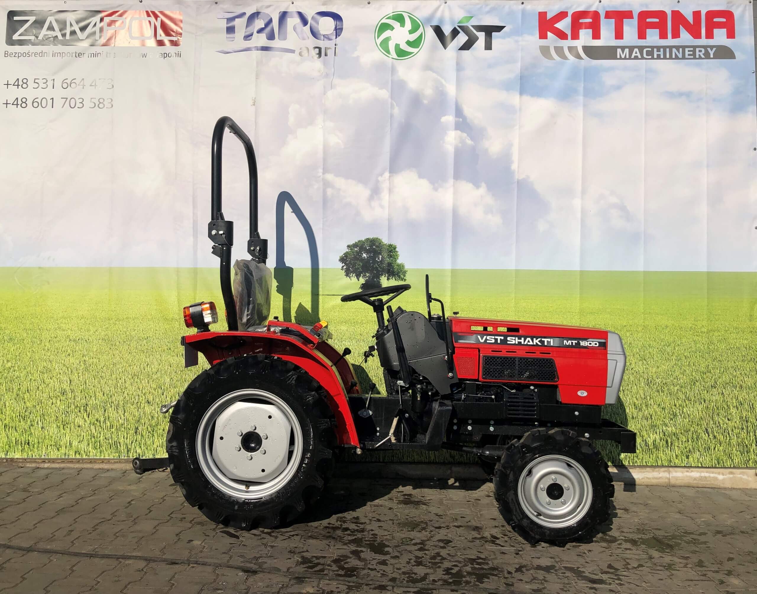 NOWY traktorek VST MT180