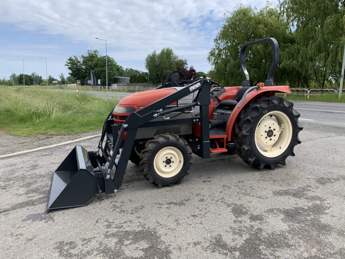 Traktorek Yanmar RS27 z ładowaczem czołowym