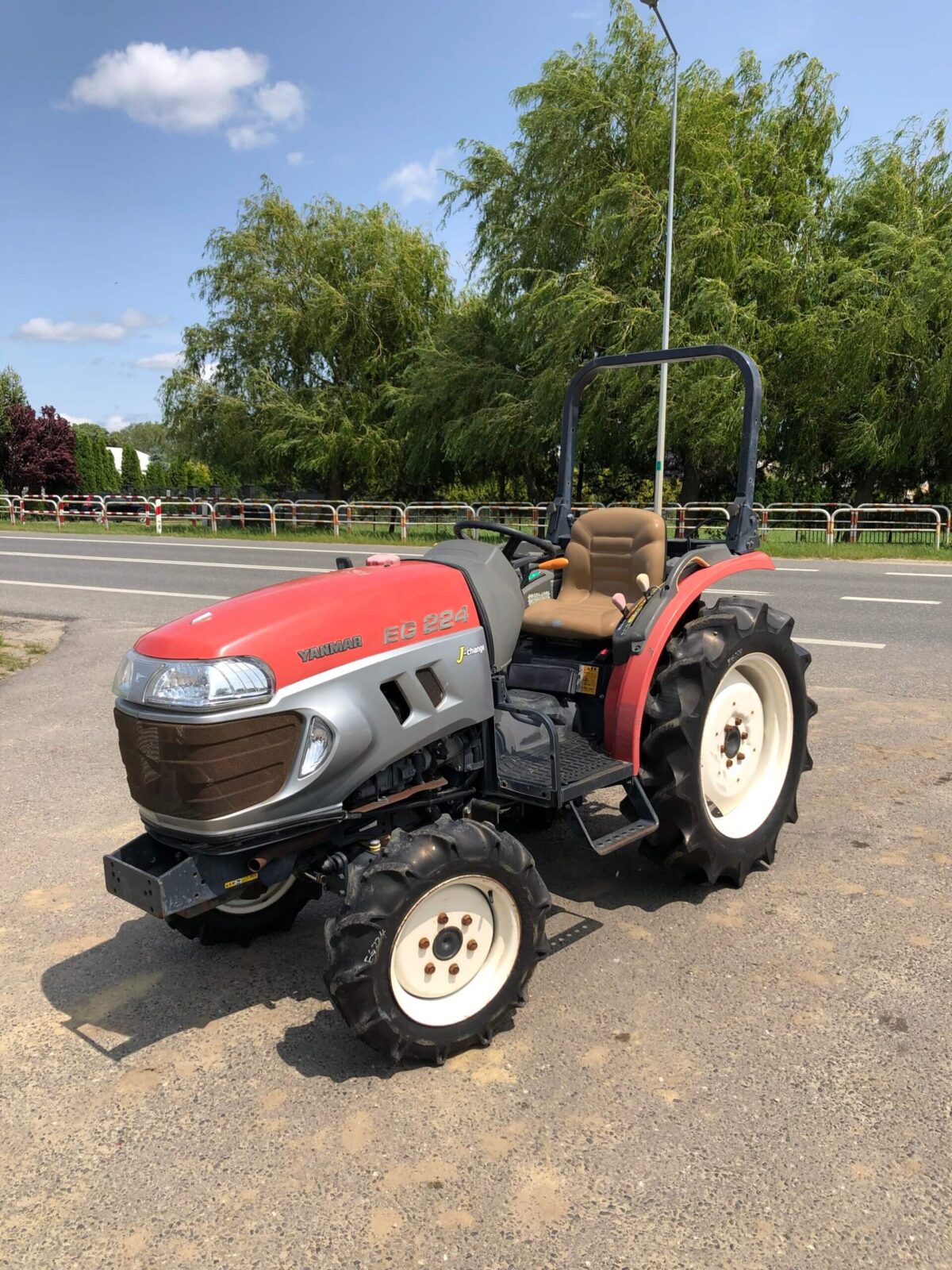Traktorek Yanmar EG224