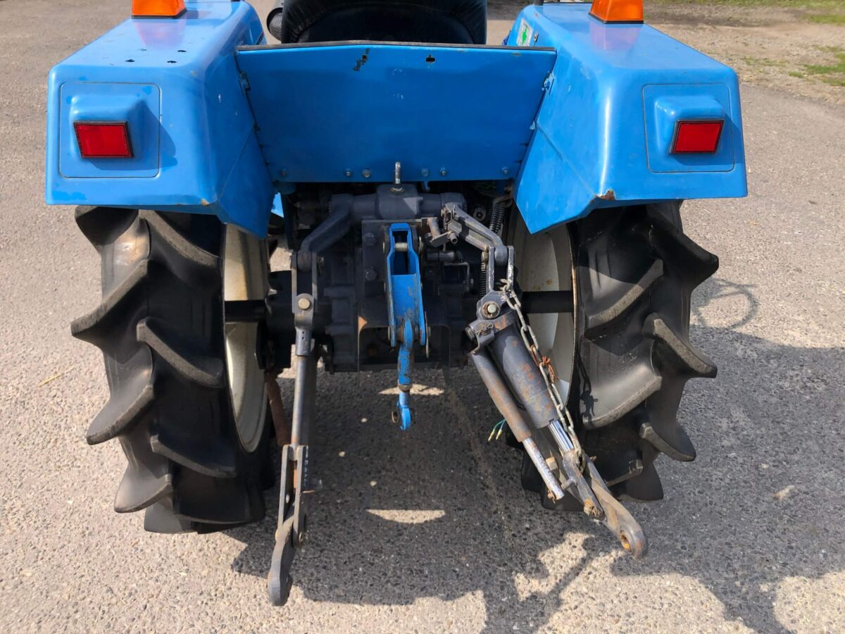Traktorek Mitsubishi MTE2000