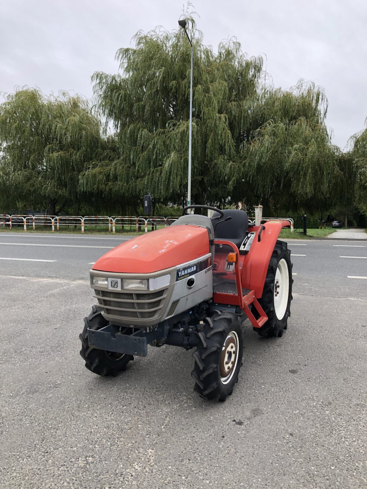 Traktorek Yanmar AF24