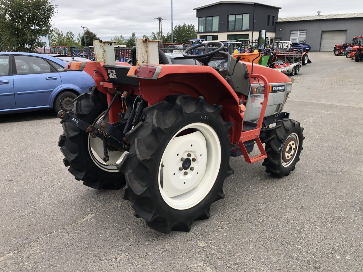 Traktorek Yanmar AF24