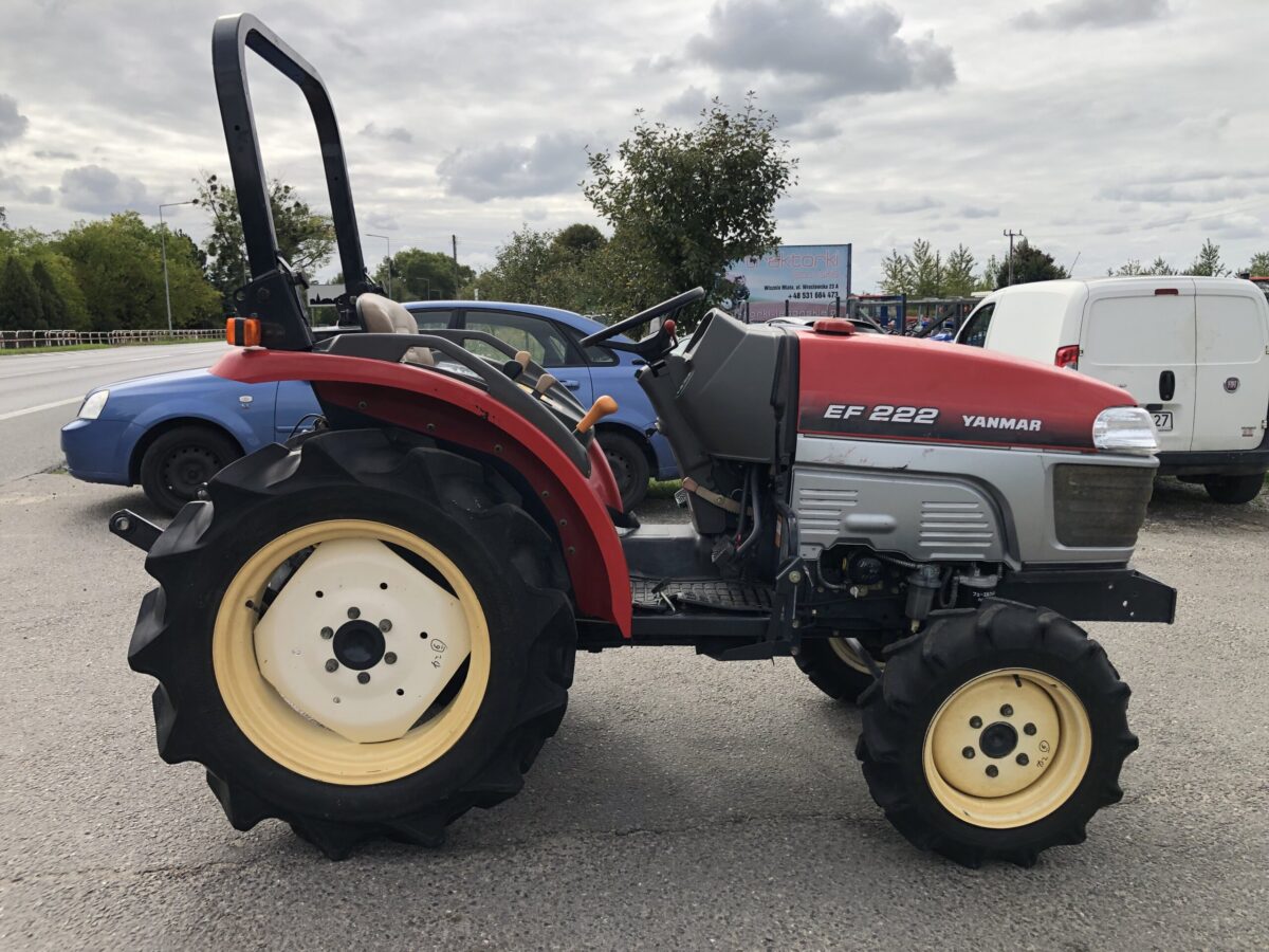Traktorek Yanmar EF222