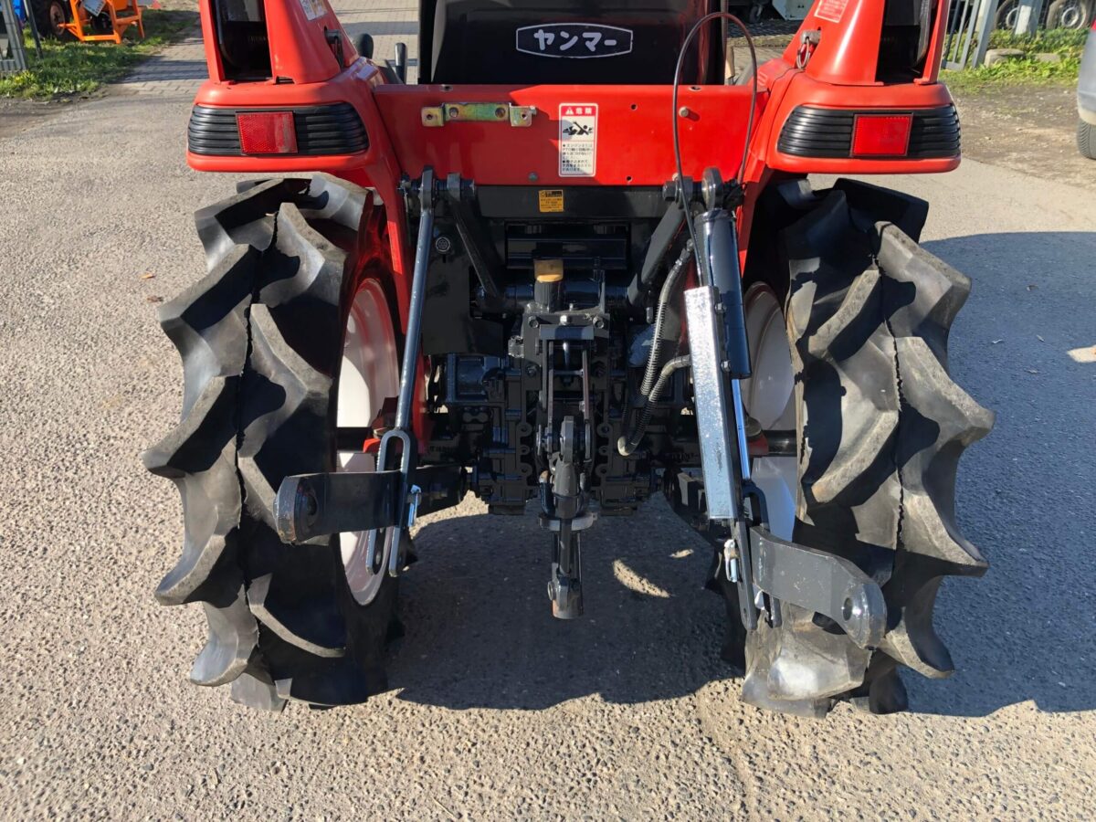 Traktorek Yanmar AF16 - wspomaganie kierownicy