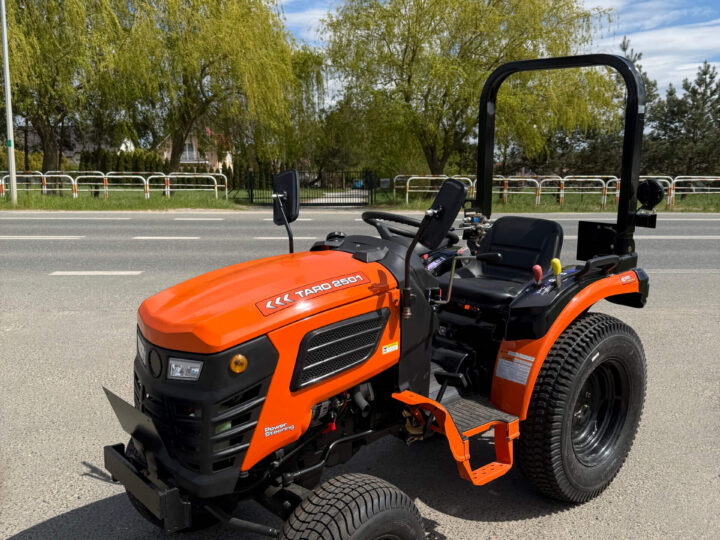Traktorek Taro B2501 opony do trawy
