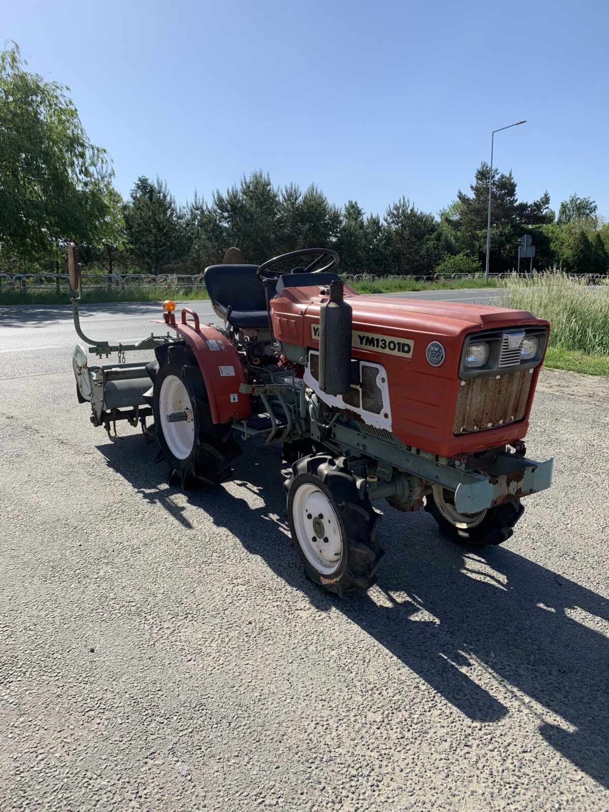 Traktorek Yanmar YM1301 z glebogryzarką